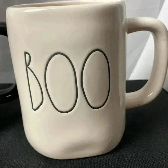 RAE DUNN SET OF 2 HALLOWEEN COFFEE MUGS WICKED WITCH MUG AND BOO MUG - Picture 4 of 14